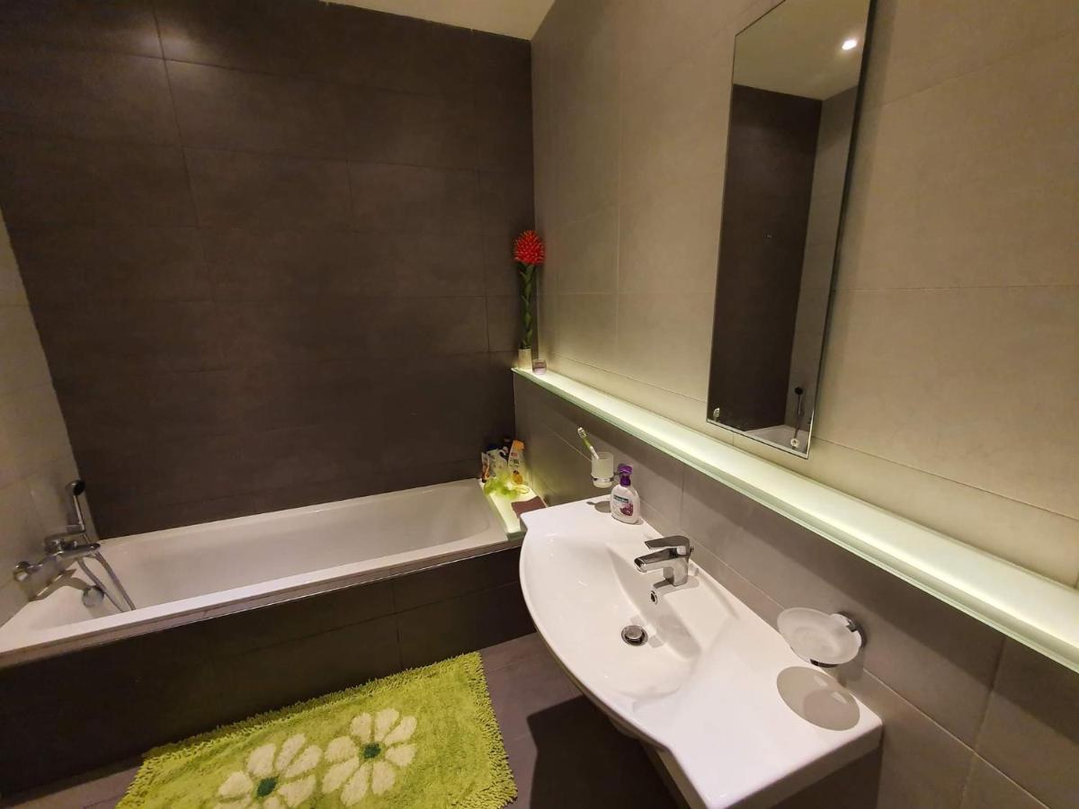 Sunset Holiday Apartment With Communal Pool + Views Ghajn Melel Экстерьер фото